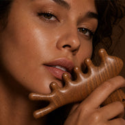 Scalp & Body Comb Ritual with Ouri Flow Comb